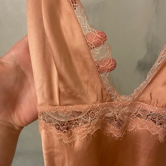 Dusty pink size XS Victoria’s Secret slip dress - Picture 2 of 3
